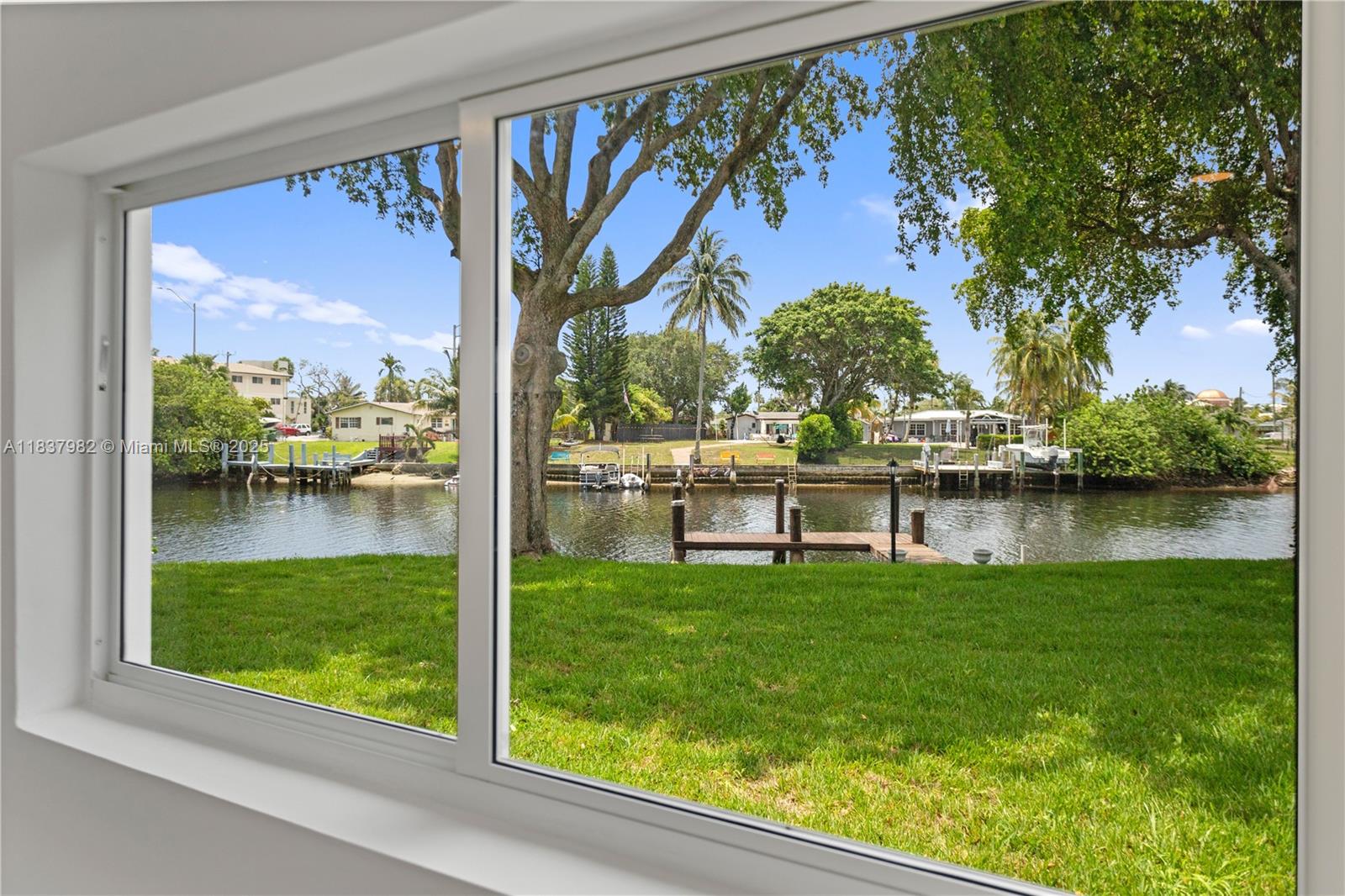 BOULEVARD PARK ISLES SEC - Residential