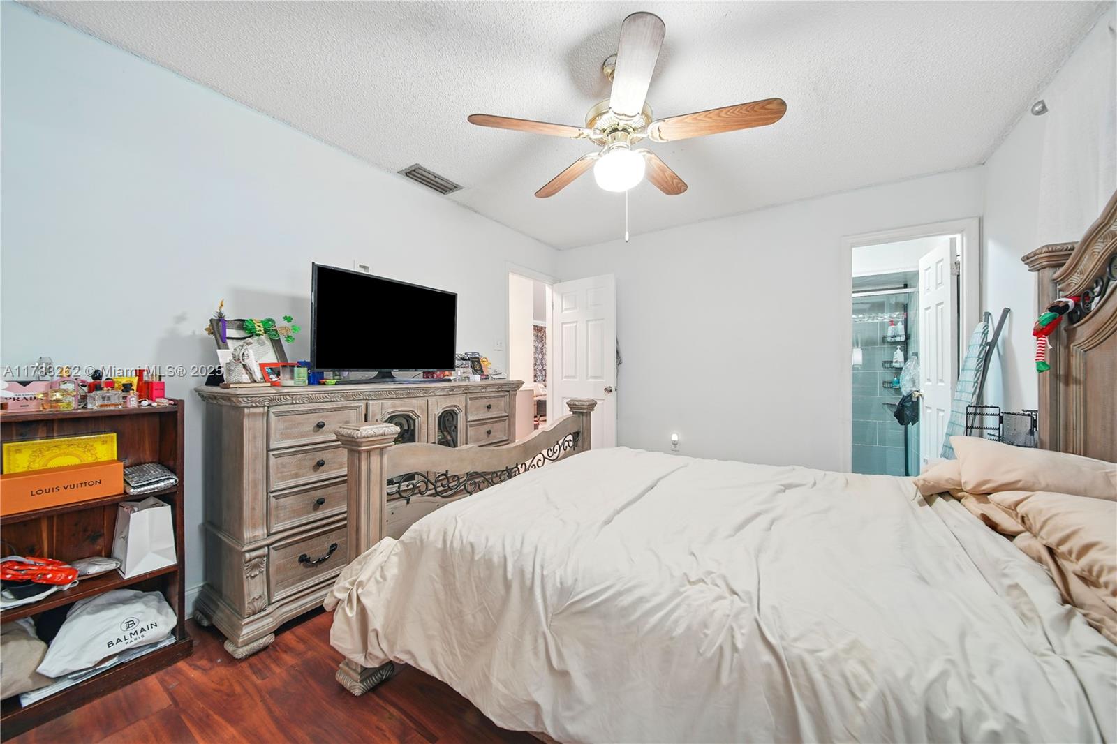 SUNRISE GOLF VILLAGE - Residential