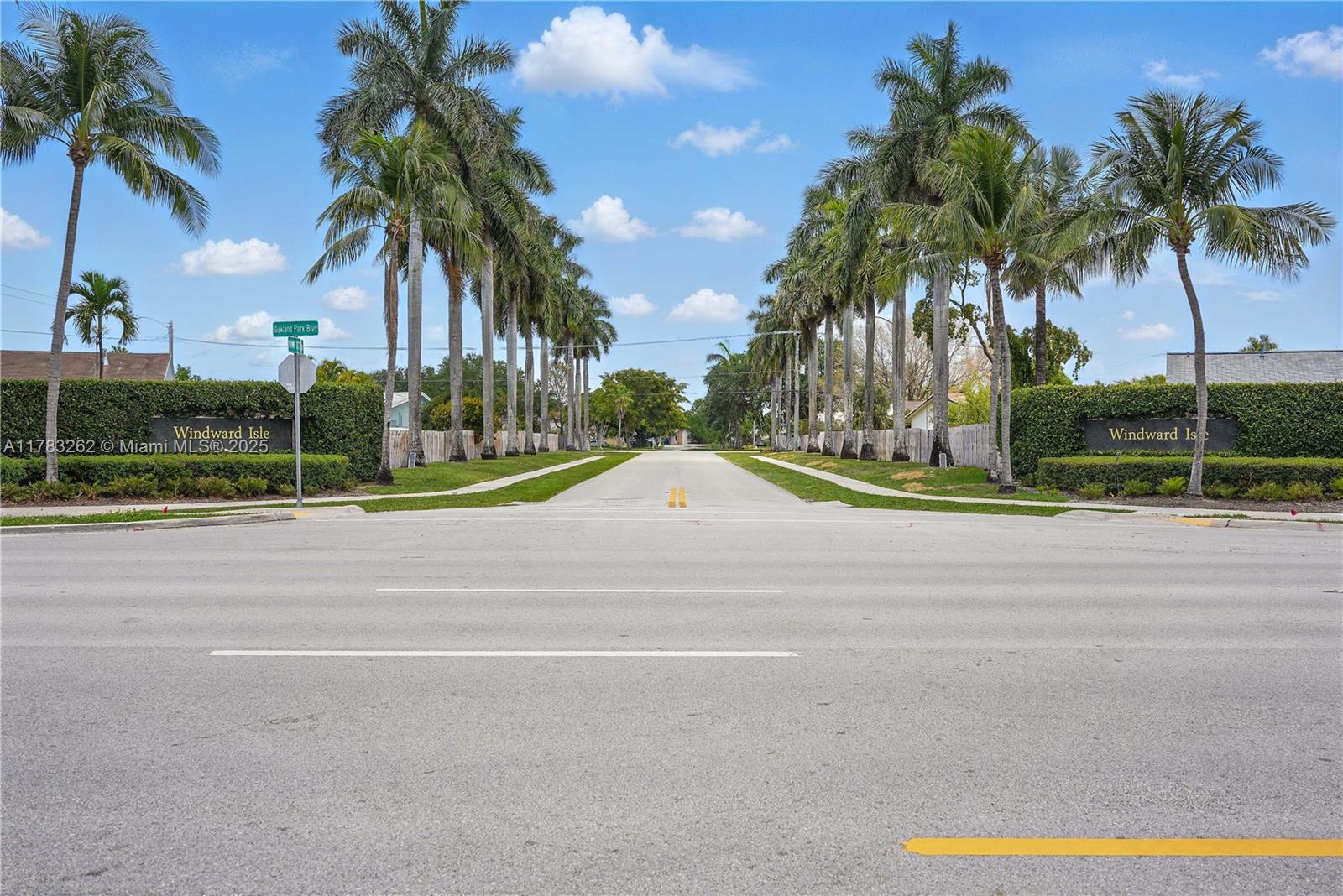 SUNRISE GOLF VILLAGE - Residential