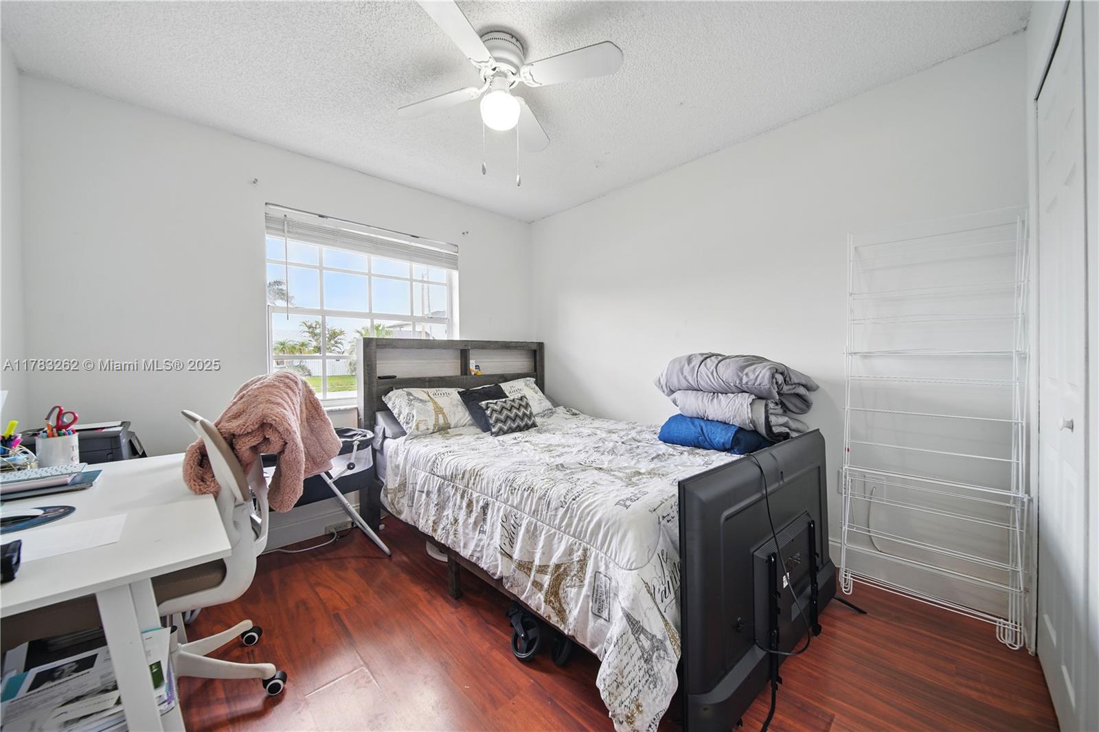 SUNRISE GOLF VILLAGE - Residential