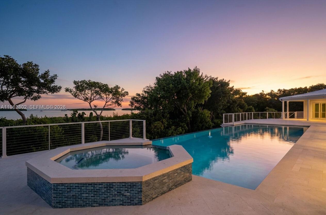 Upper Matecumbe - Residential