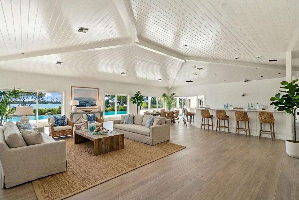 Upper Matecumbe - Residential