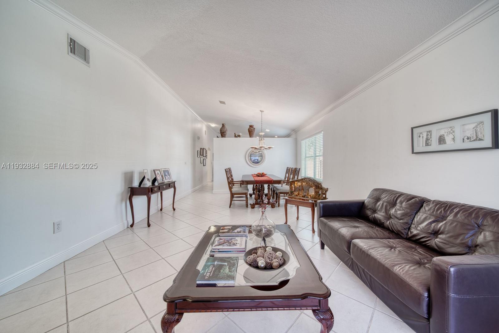 FOREST LAKES ESTATES SEC - Residential