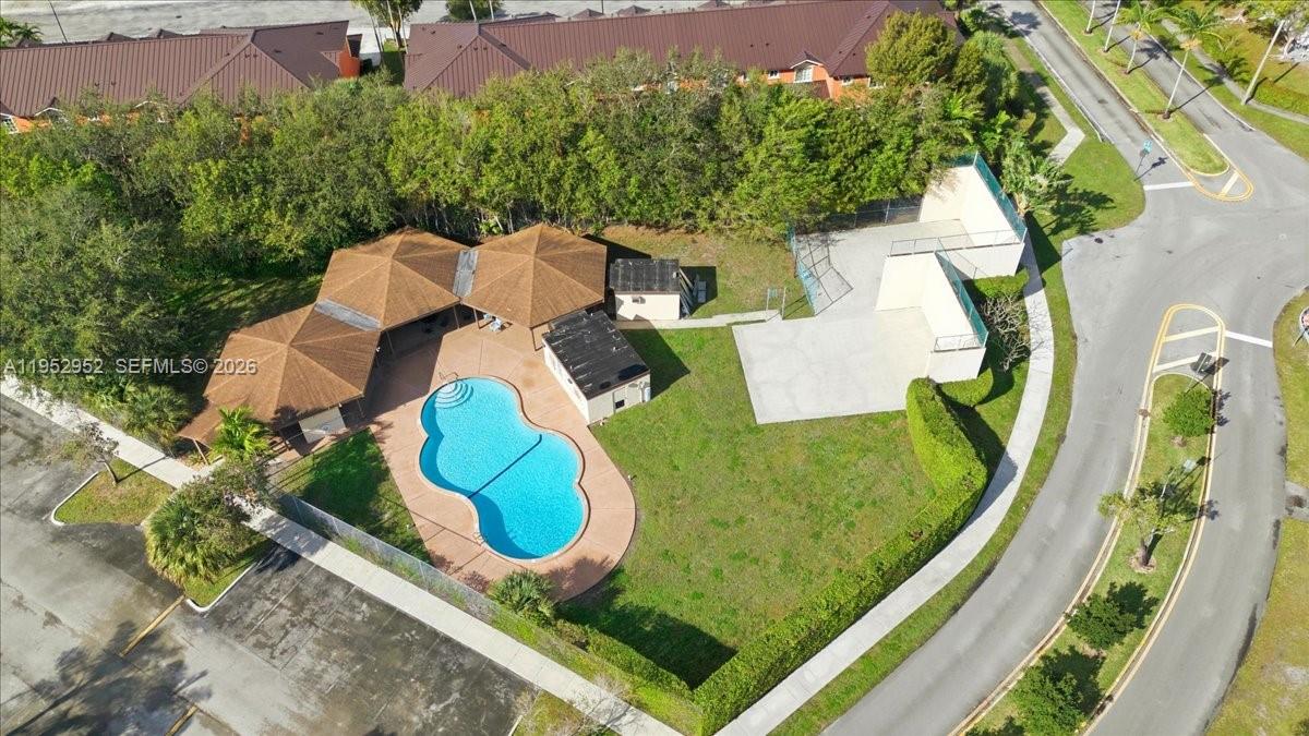 WESTVIEW CONDOMINIUM NO S - Residential