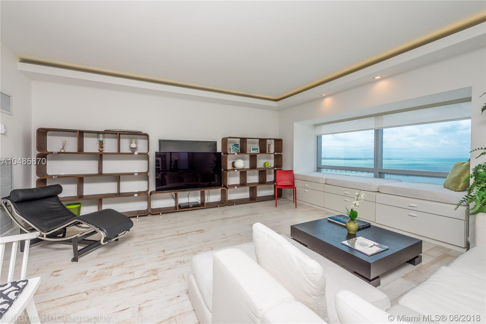 MILLENNIUM TOWER - Residential