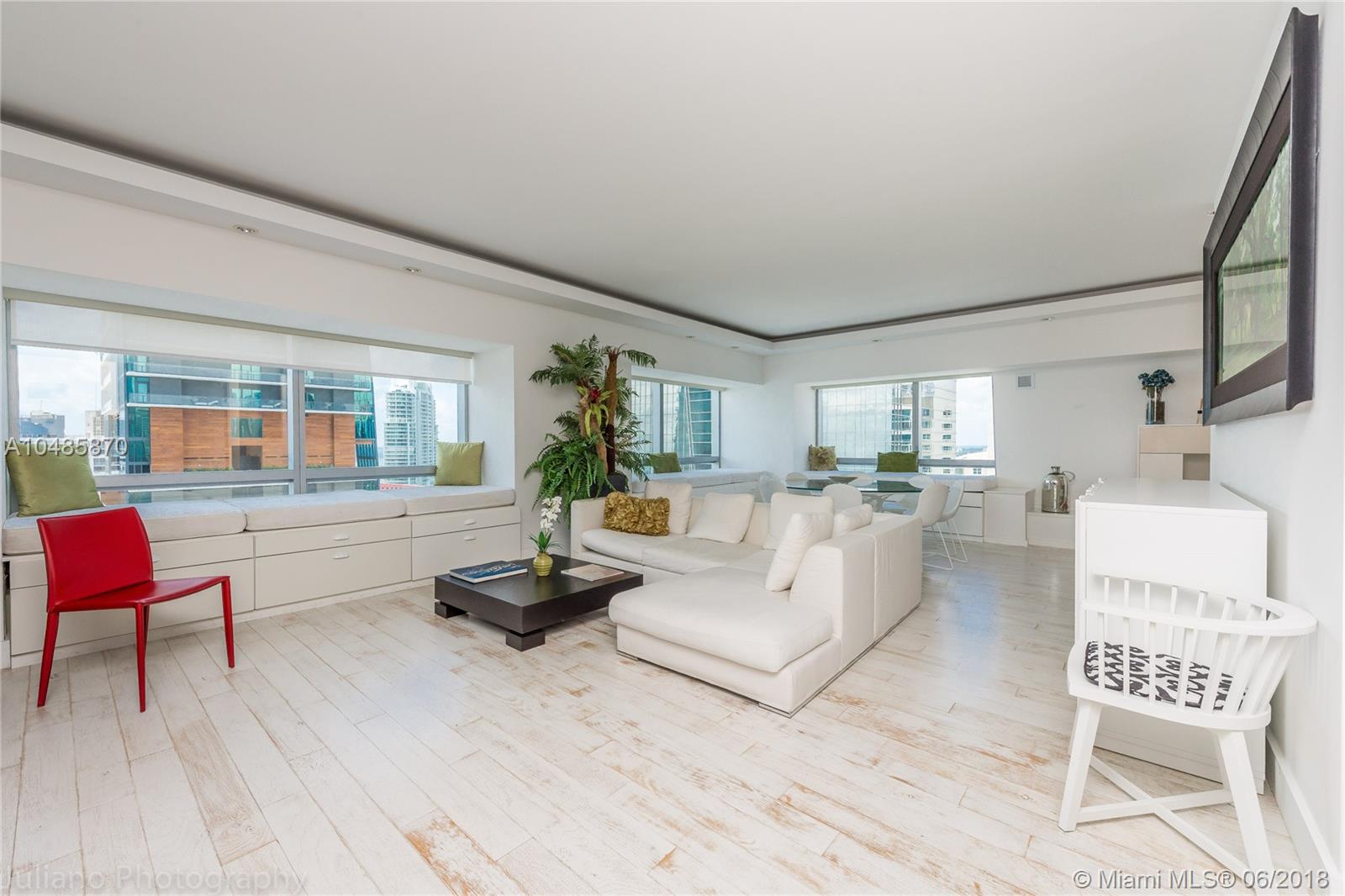 MILLENNIUM TOWER - Residential