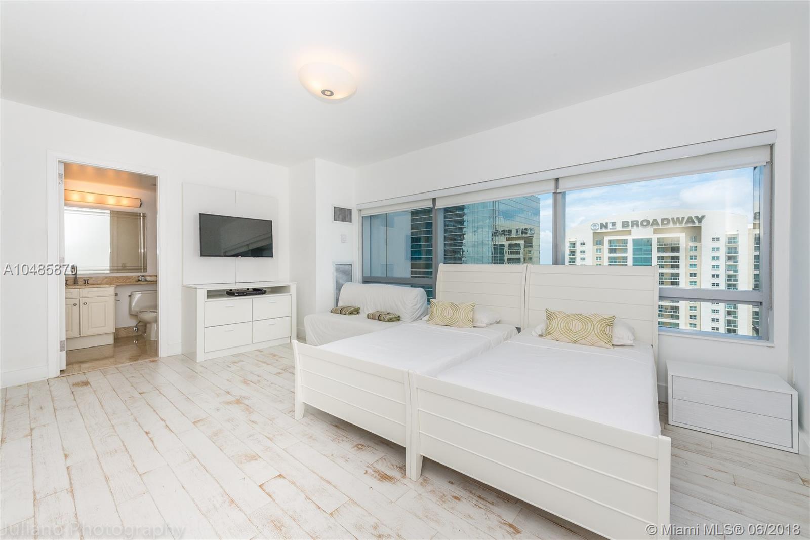 MILLENNIUM TOWER - Residential