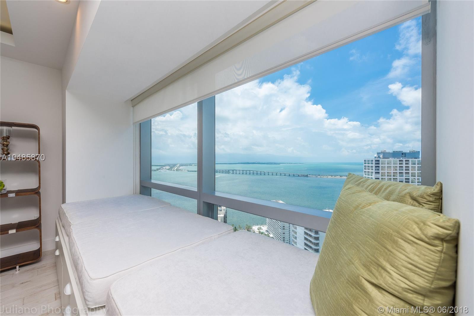 MILLENNIUM TOWER - Residential