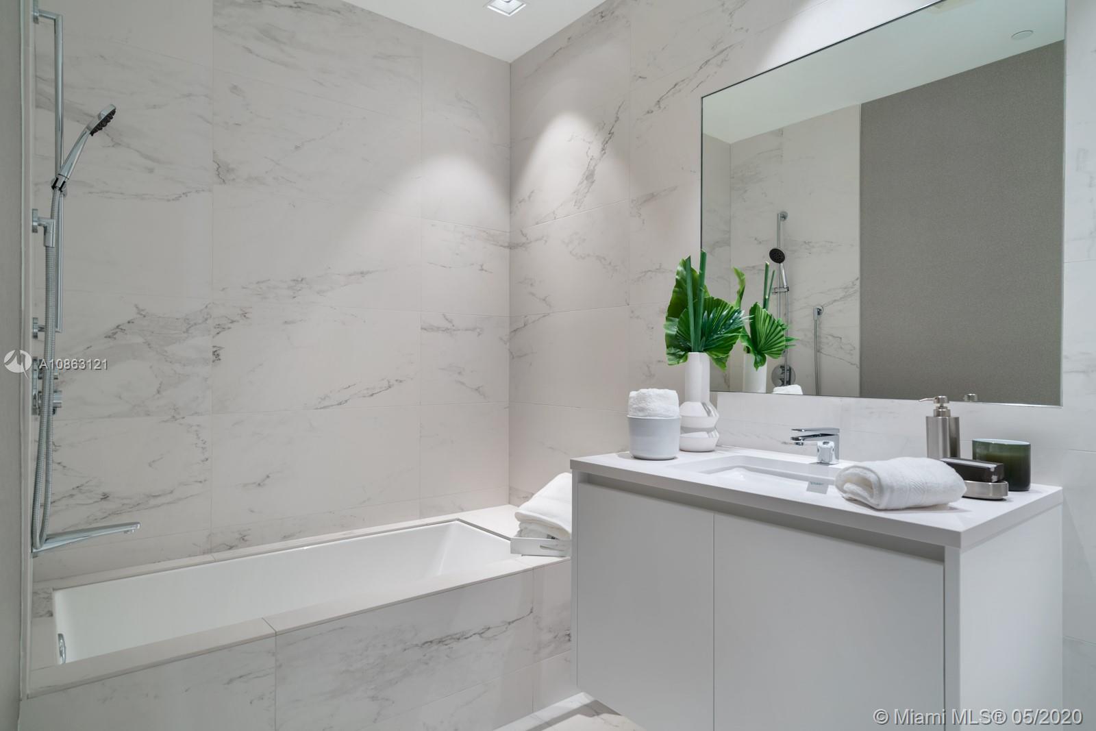 ONE THOUSAND MUSEUM CONDO - Residential