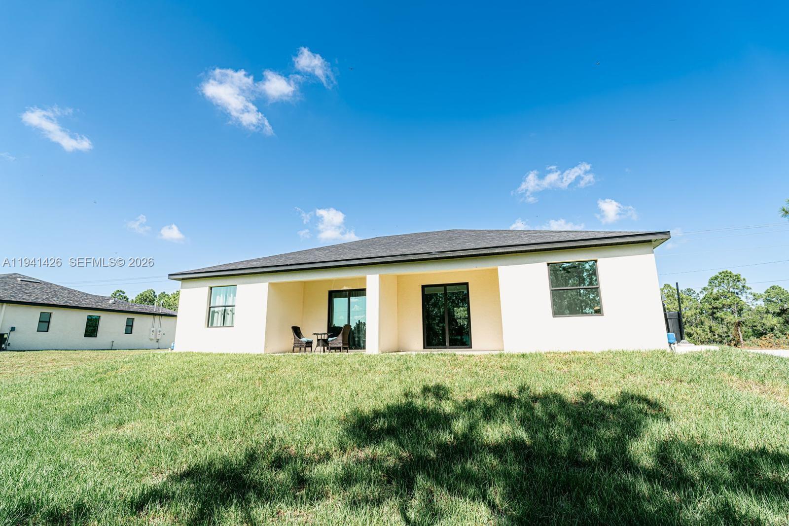 LEHIGH ESTATES - Residential Income