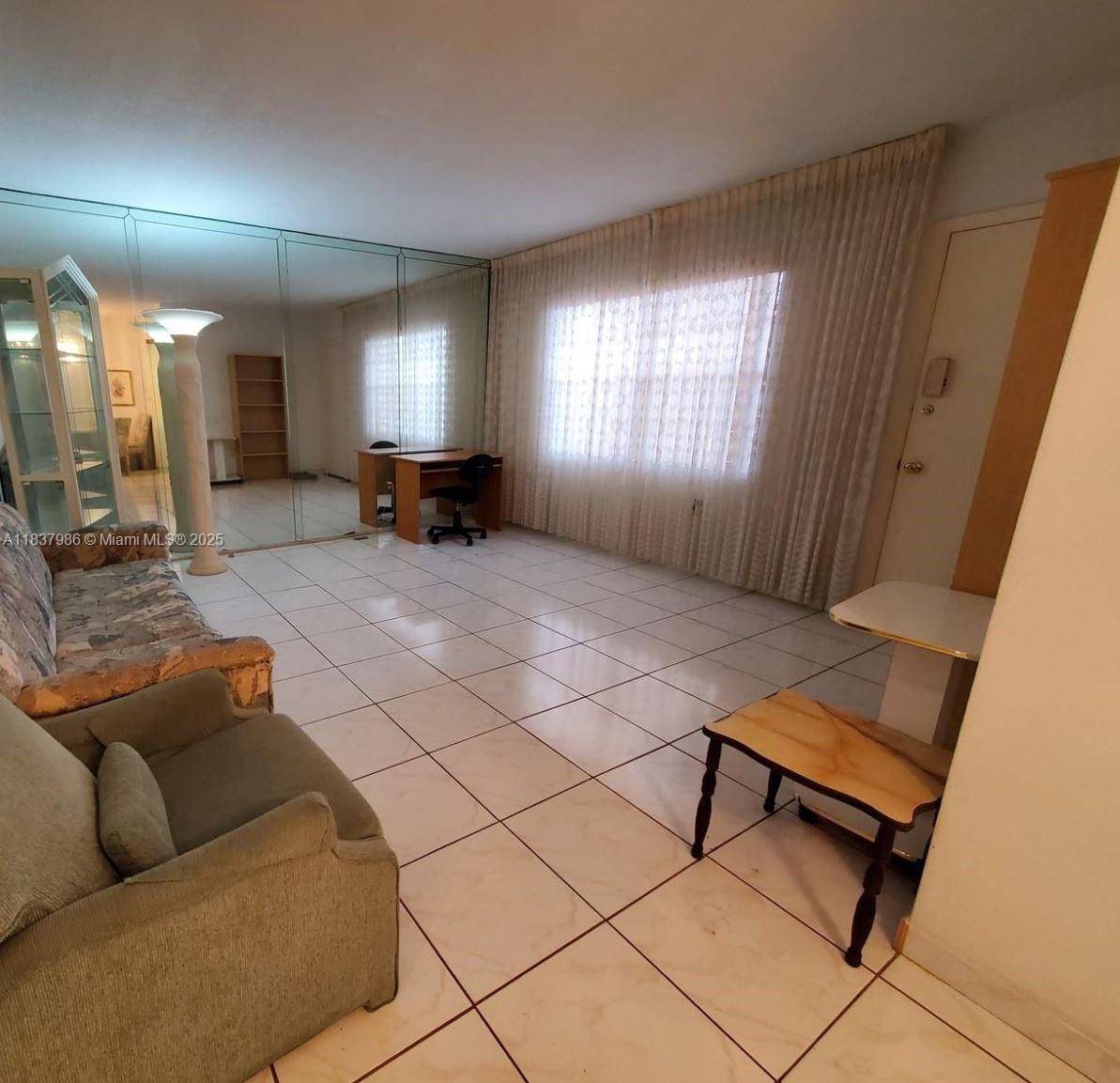 MAR-LEN GARDENS - Residential