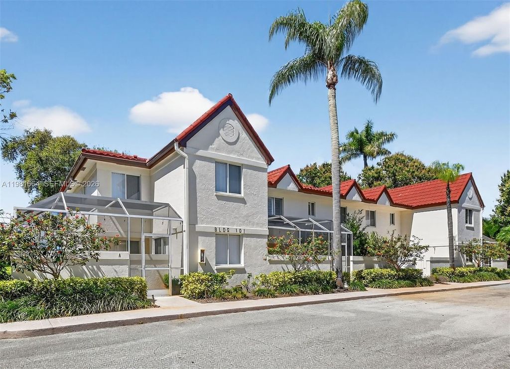 Photo of 101 E Half Moon Cir #B, Hypoluxo, FL 33462 (MLS # A11981664)