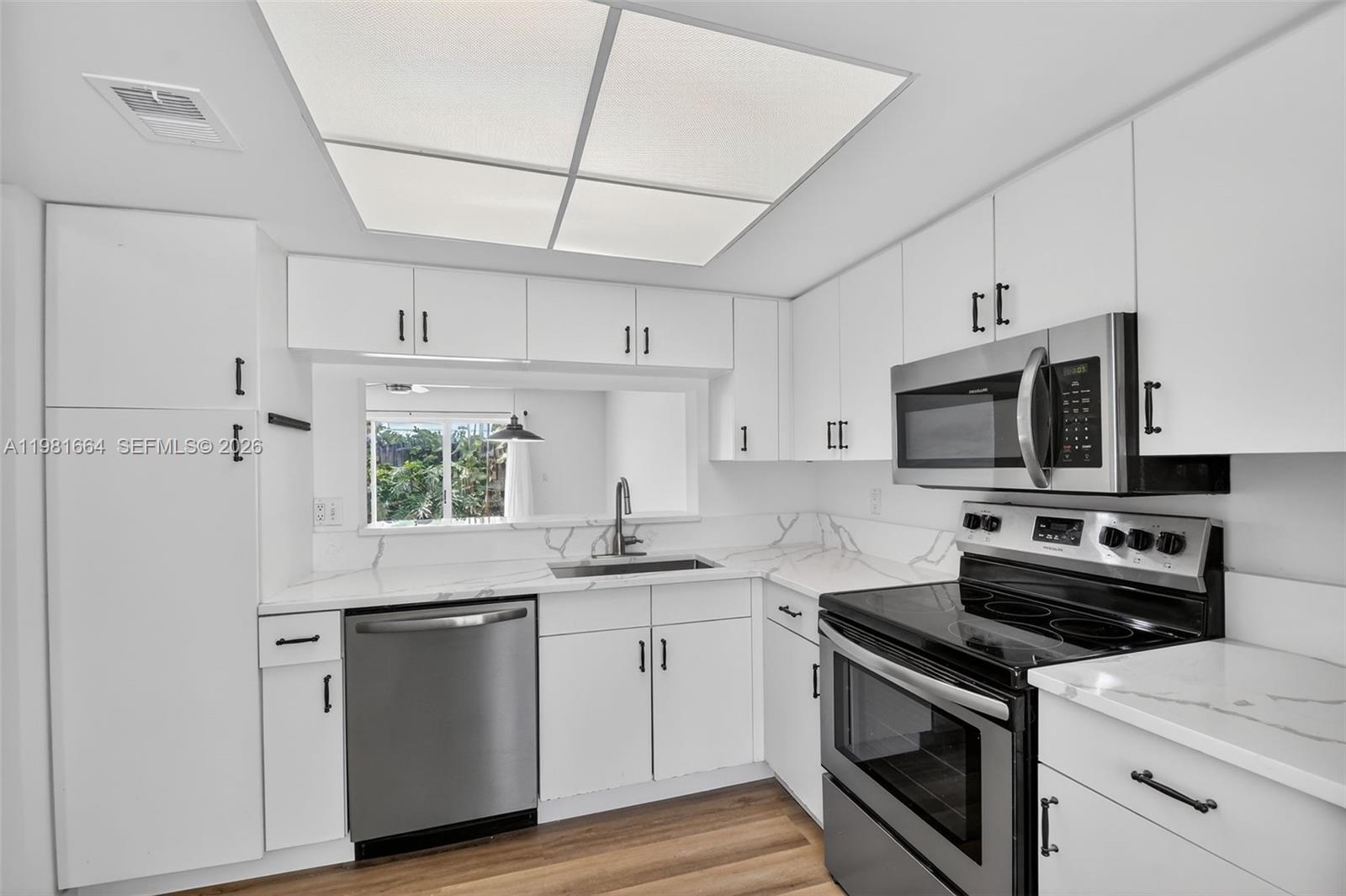 HALF MOON BAY CONDO - Residential