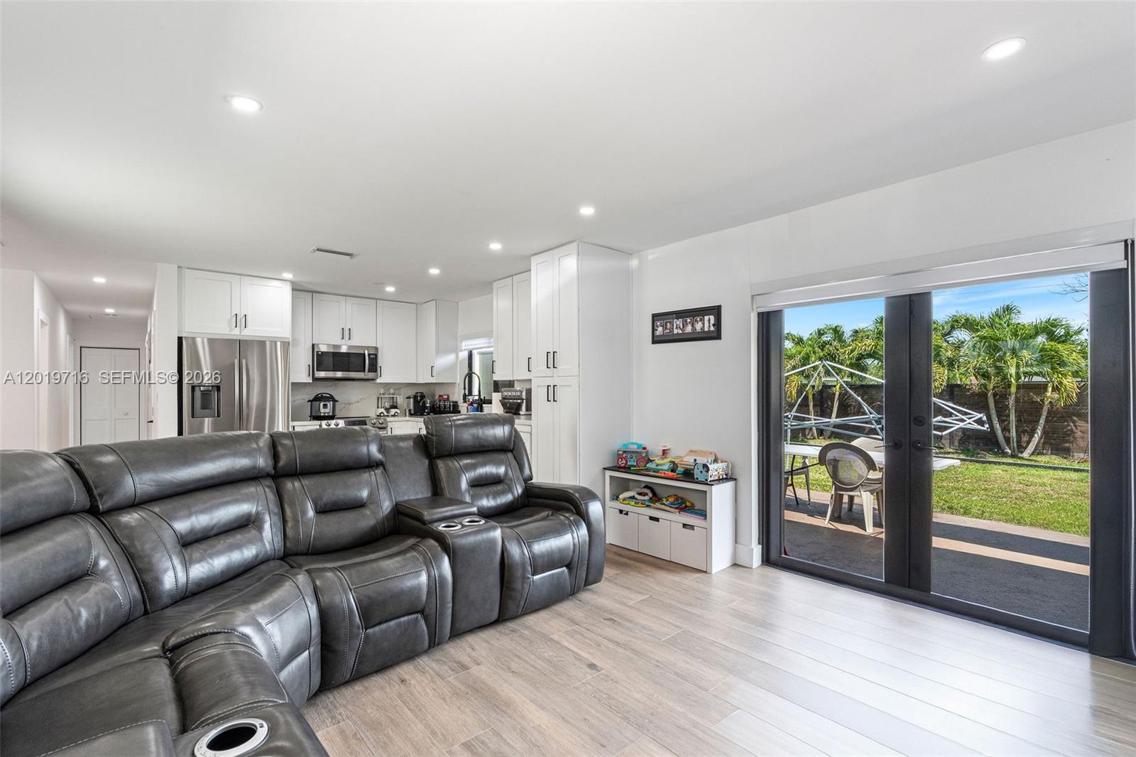 SOUTH CORAL HOMES SEC 2 - Residential