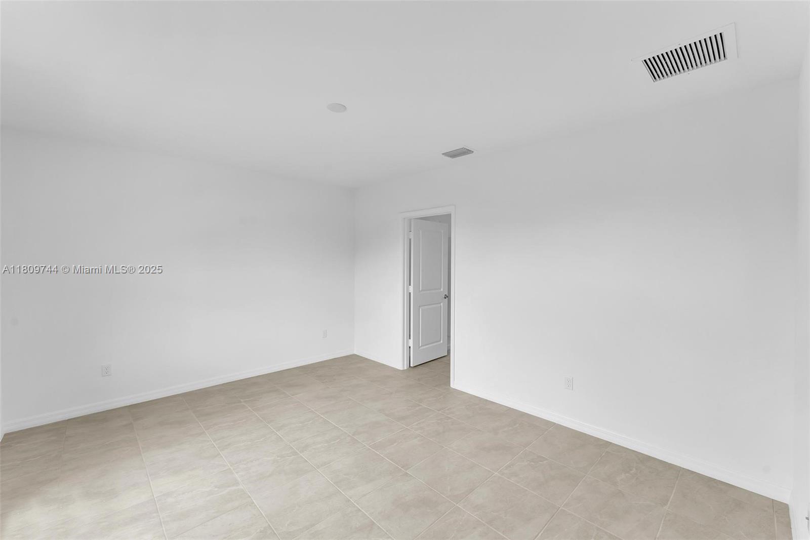 PORT ST LUCIE SECTION 33 - Residential
