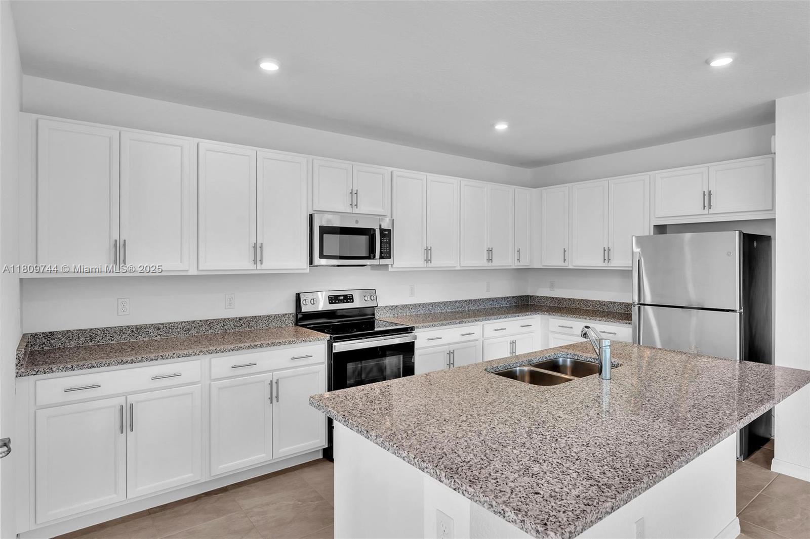 PORT ST LUCIE SECTION 33 - Residential