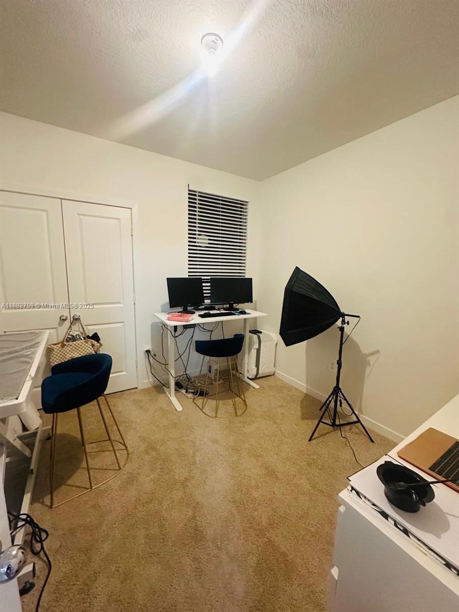 MIAMI LAND AND DEVELOPMEN - Residential Lease