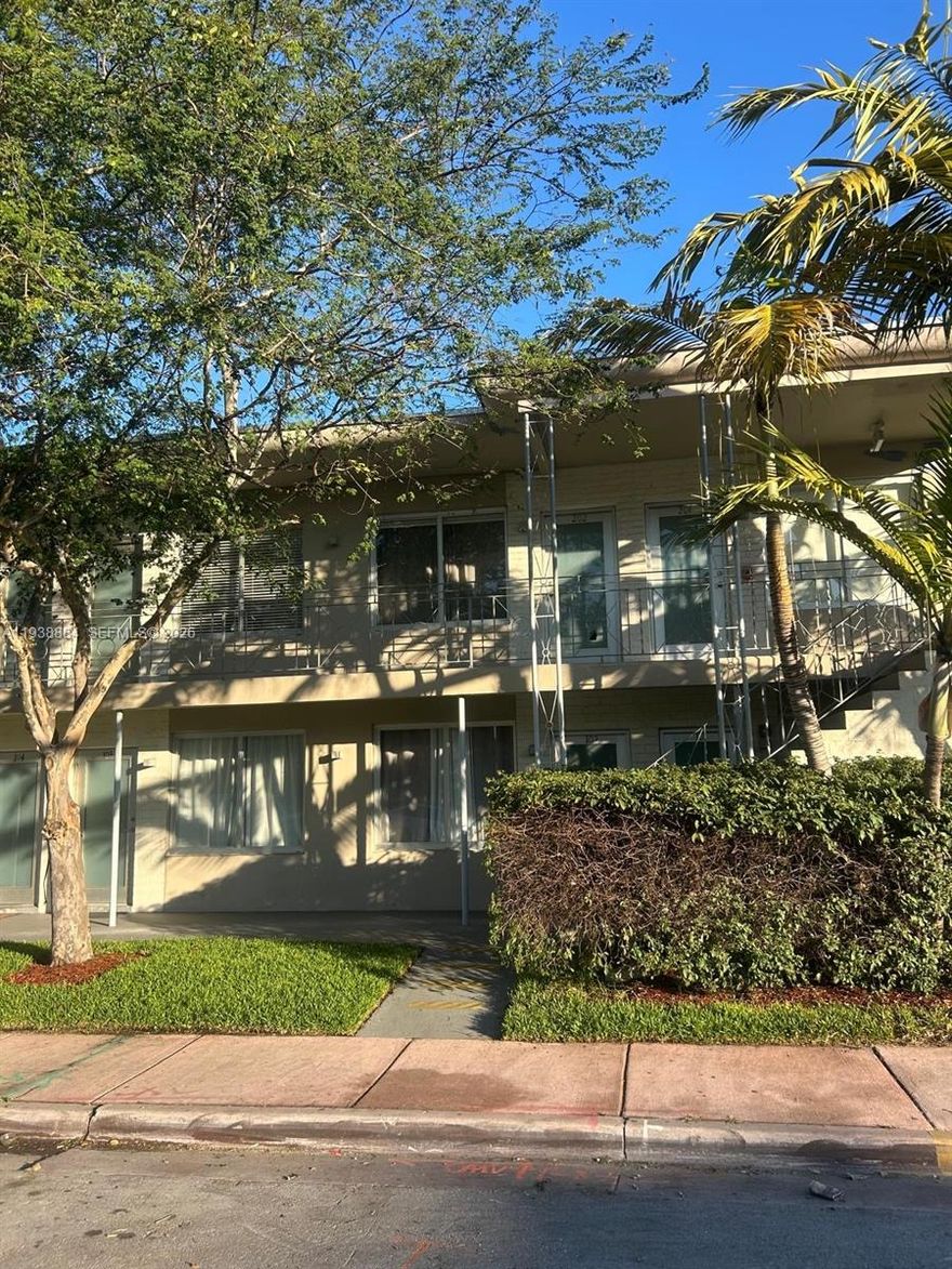 Beautiful 1/1 apartment completely remodeled and full of natural light with Italian kitchen design cabinets and stainless-steel appliances, white glass ceramic floor, fully furnished. Common Laundry. The apartment is located in the heart of South Beach, walking to the beach, Lincoln Rd Mall, restaurant, and much more.  FINANCING ACCEPTABLE WITH MIN 50% DOWN PAYMENT.