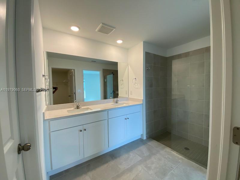 Oakview - Residential