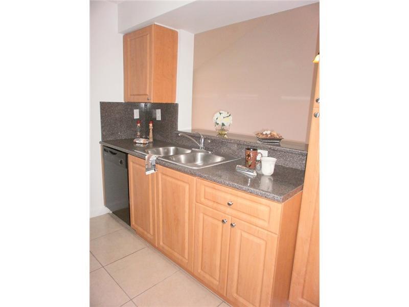 THE GREENS AT DORAL CONDO - Residential Lease