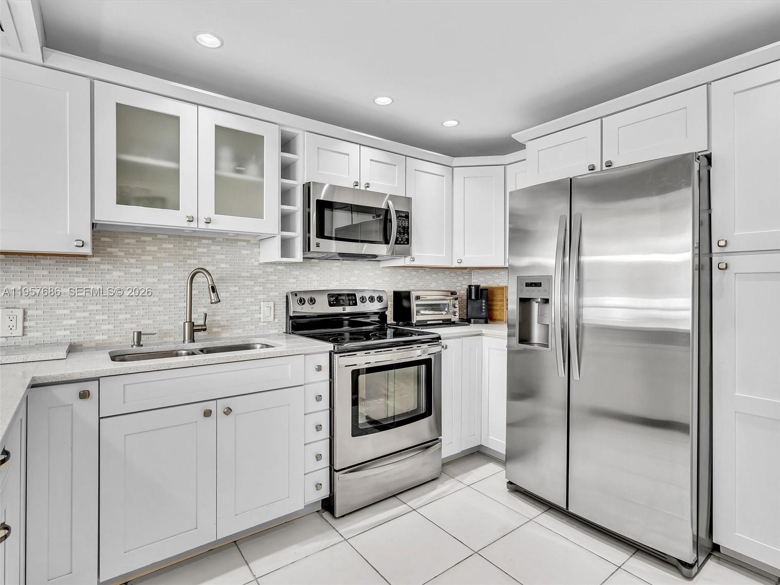 AVENTURA ELDORADO CONDO - Residential