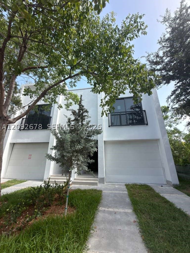 138 NW 33rd St