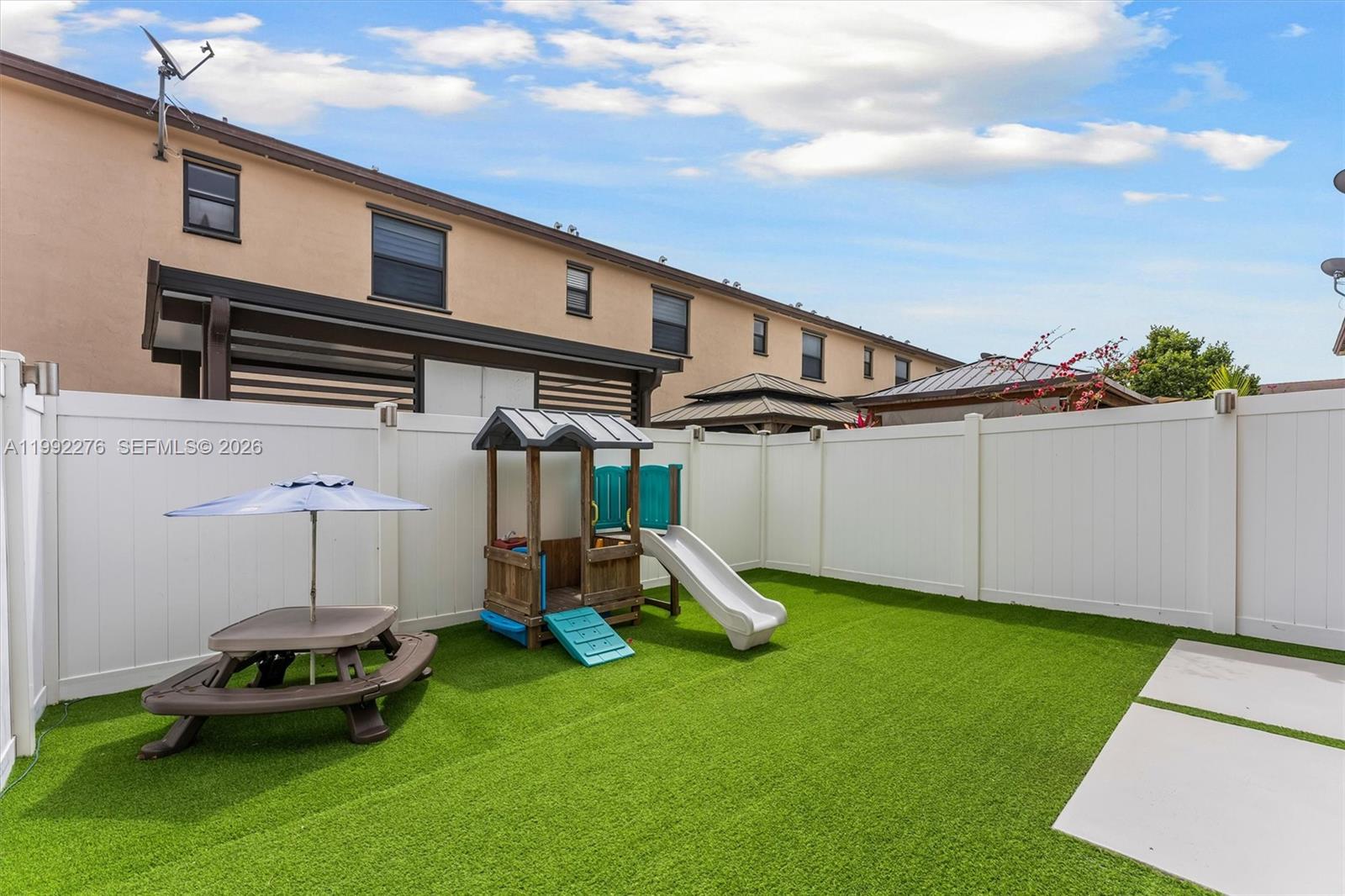 AQUABELLA SECTION TWO - Residential