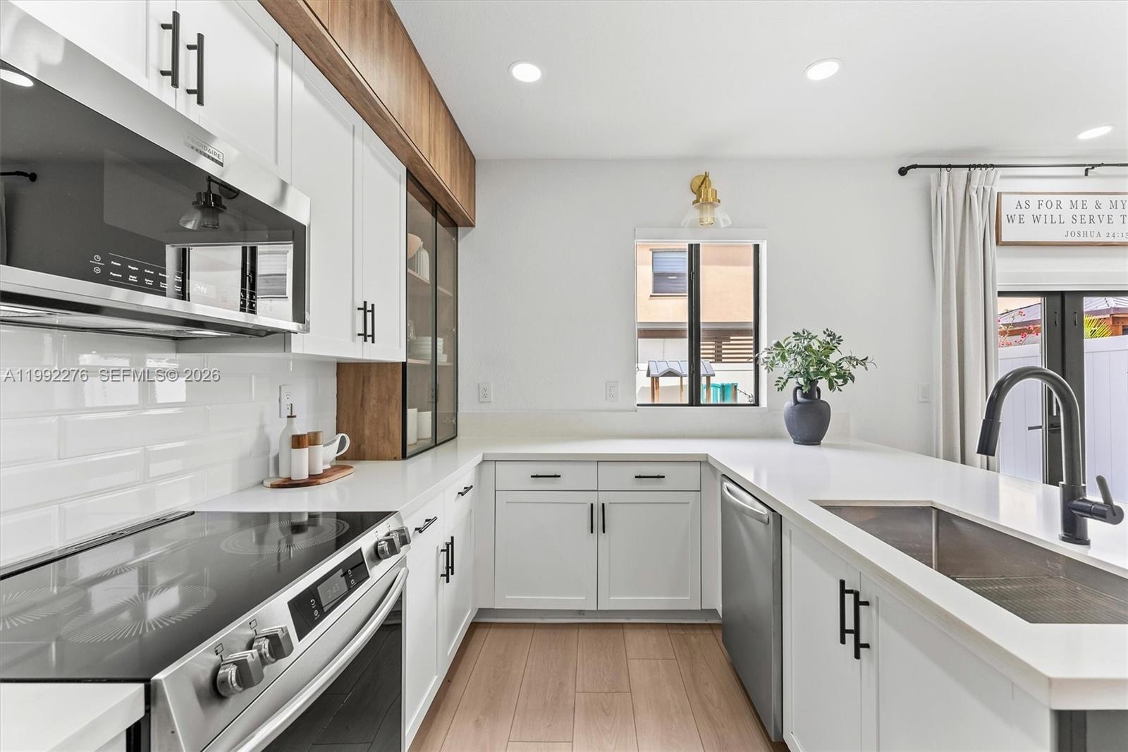 AQUABELLA SECTION TWO - Residential