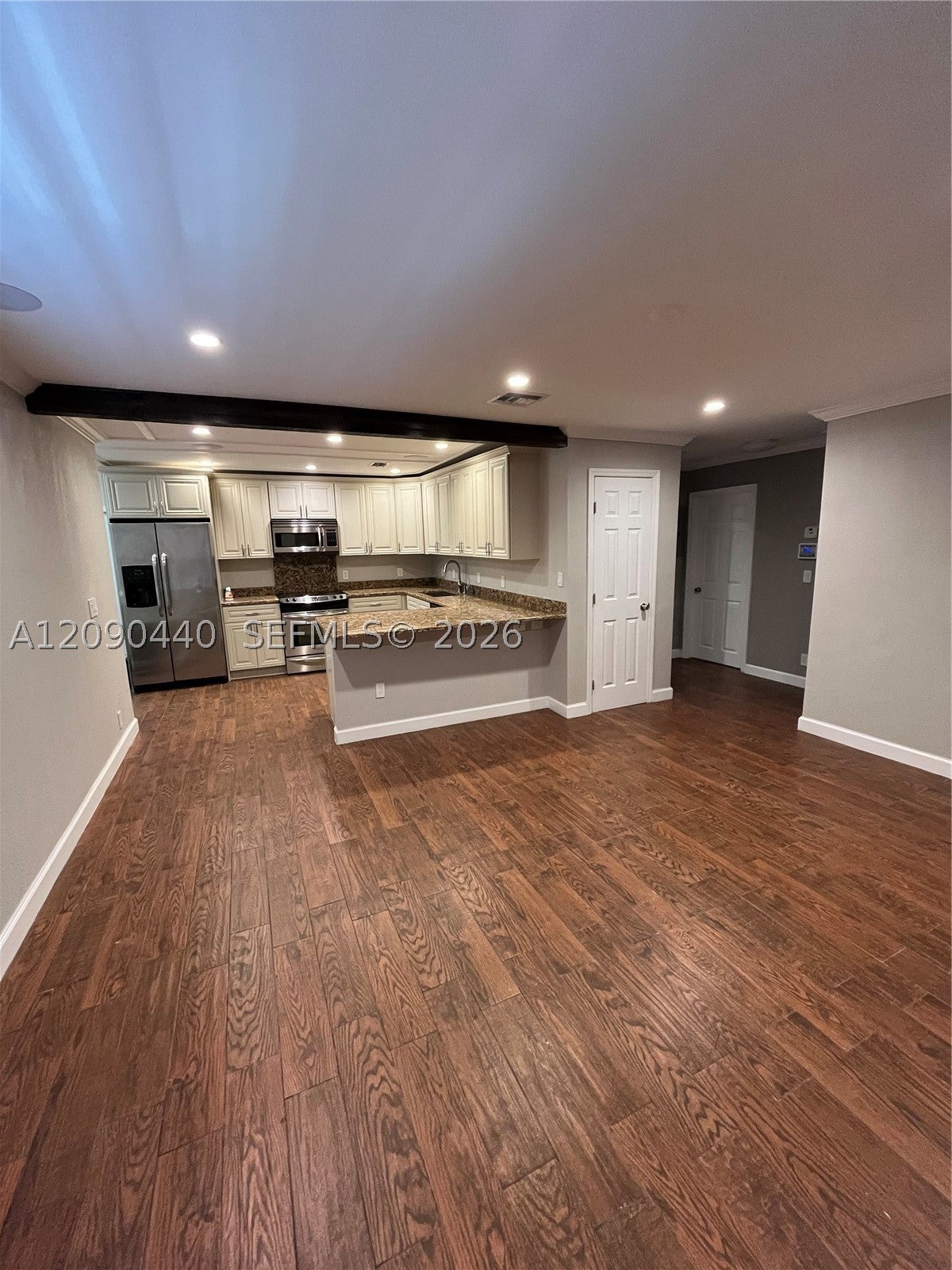 217 SW 10th St