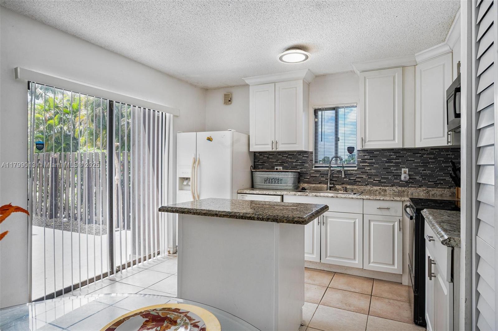 WATERVIEW ESTATES - Residential