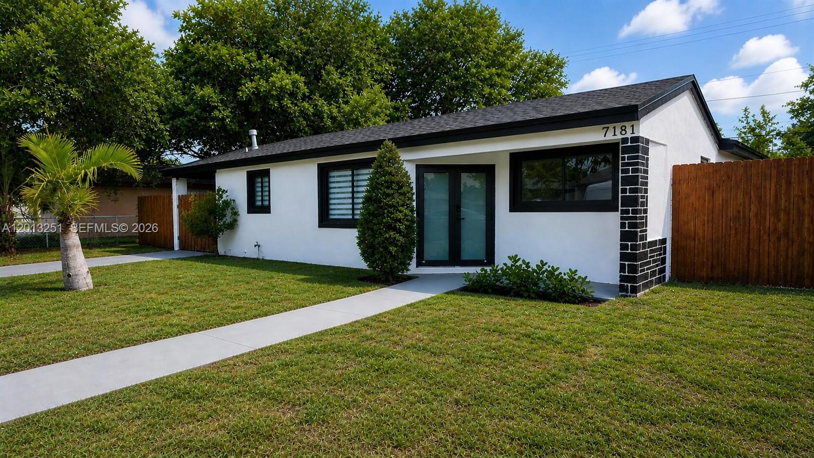 HERITAGE HOMES - Residential