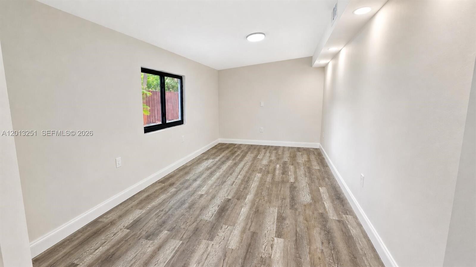 HERITAGE HOMES - Residential