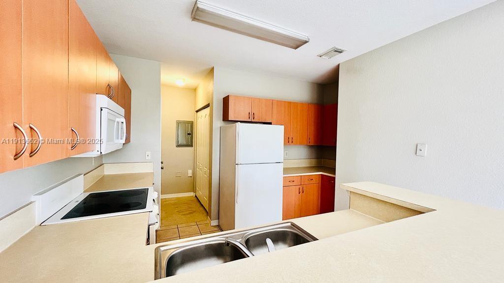 THE BELMONT II AT ST LUCI - Residential Lease