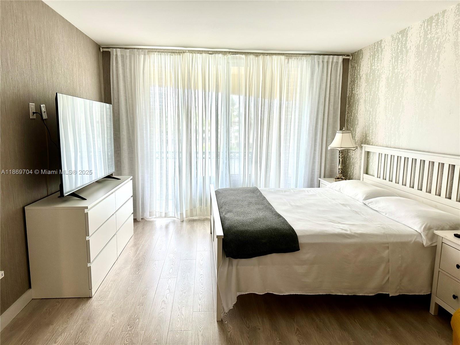 HALLANDALE BEACH PRIVATE - Residential Lease