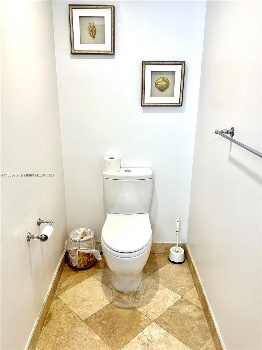 HALLANDALE BEACH PRIVATE - Residential Lease