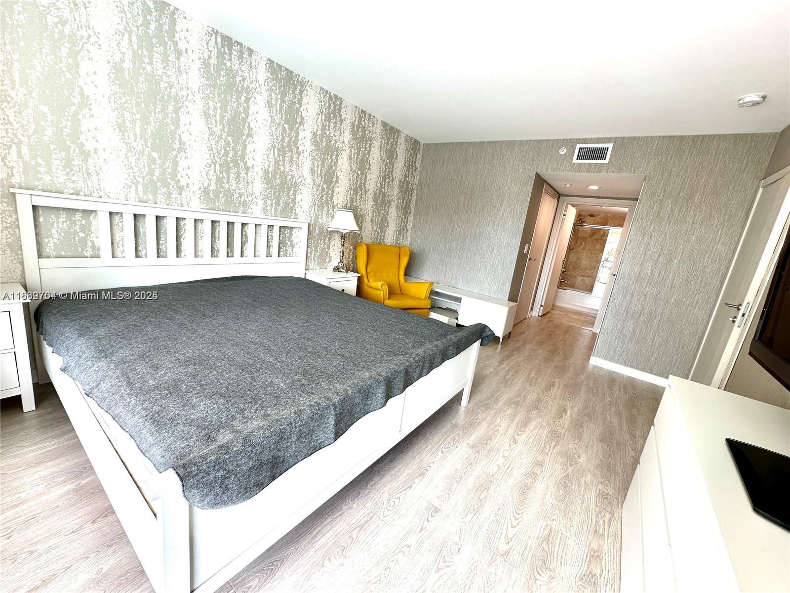 HALLANDALE BEACH PRIVATE - Residential Lease