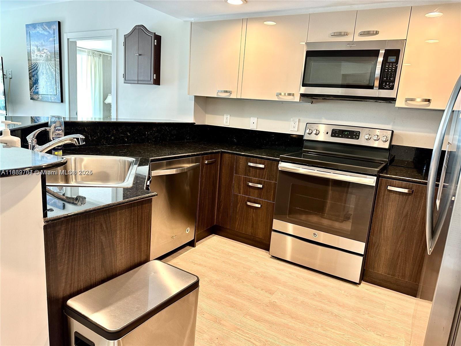 HALLANDALE BEACH PRIVATE - Residential Lease