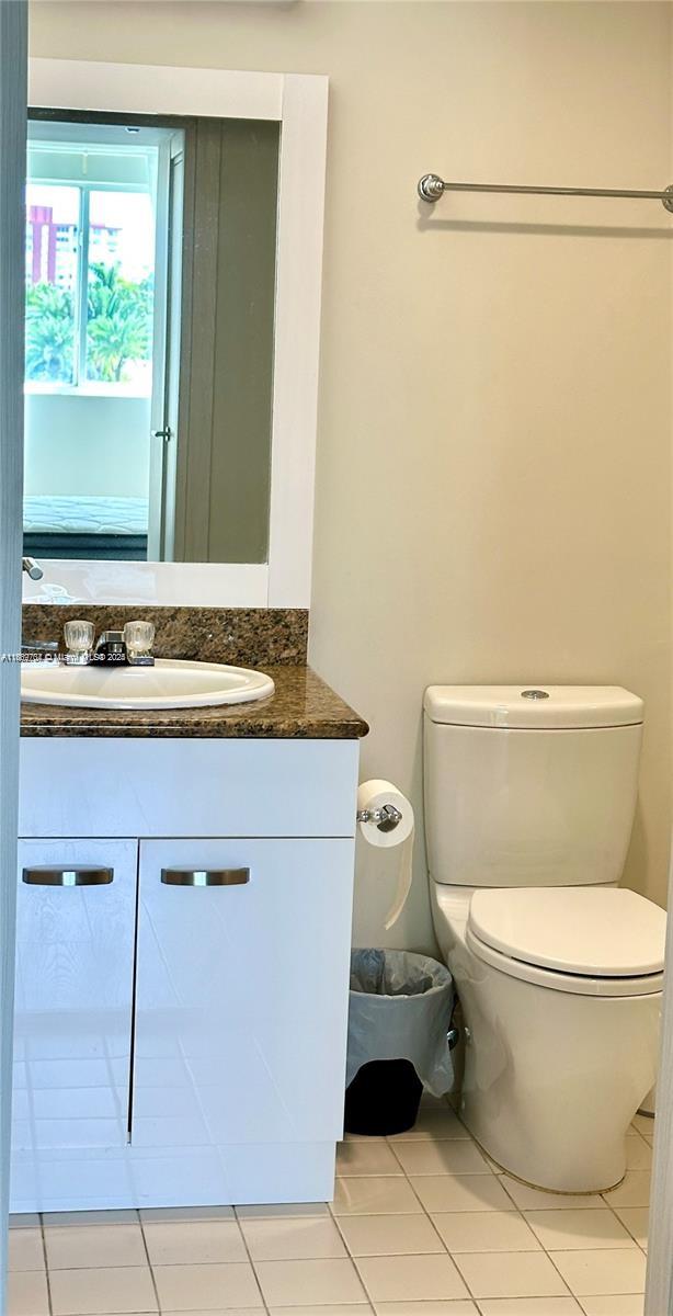 HALLANDALE BEACH PRIVATE - Residential Lease