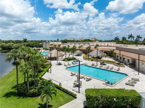 Tiny photo for 380 Fairway Cir #46, Weston, FL 33326 (MLS # A12007227)