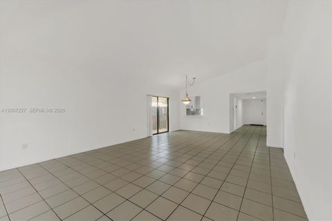 Tiny photo for 380 Fairway Cir #46, Weston, FL 33326 (MLS # A12007227)