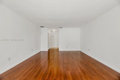 Tiny photo for 380 Fairway Cir #46, Weston, FL 33326 (MLS # A12007227)