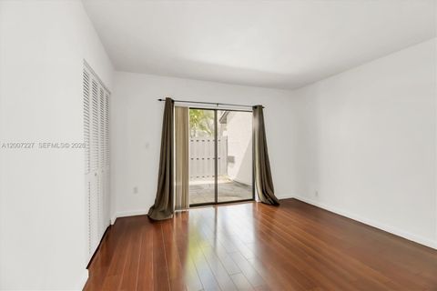 Tiny photo for 380 Fairway Cir #46, Weston, FL 33326 (MLS # A12007227)