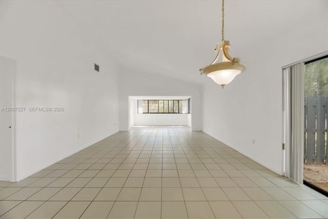 Tiny photo for 380 Fairway Cir #46, Weston, FL 33326 (MLS # A12007227)