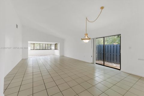 Tiny photo for 380 Fairway Cir #46, Weston, FL 33326 (MLS # A12007227)