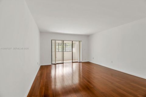 Tiny photo for 380 Fairway Cir #46, Weston, FL 33326 (MLS # A12007227)