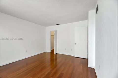 Tiny photo for 380 Fairway Cir #46, Weston, FL 33326 (MLS # A12007227)