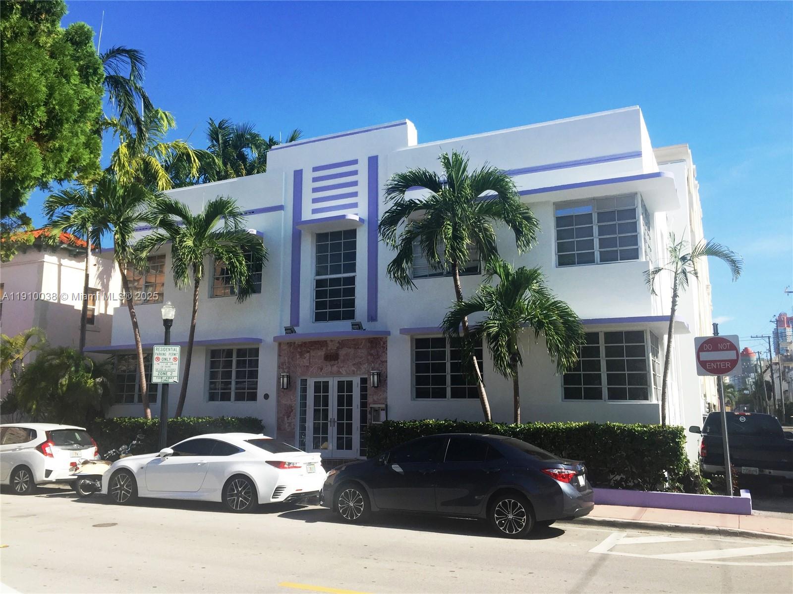 ART DECO CONDO - Residential Lease