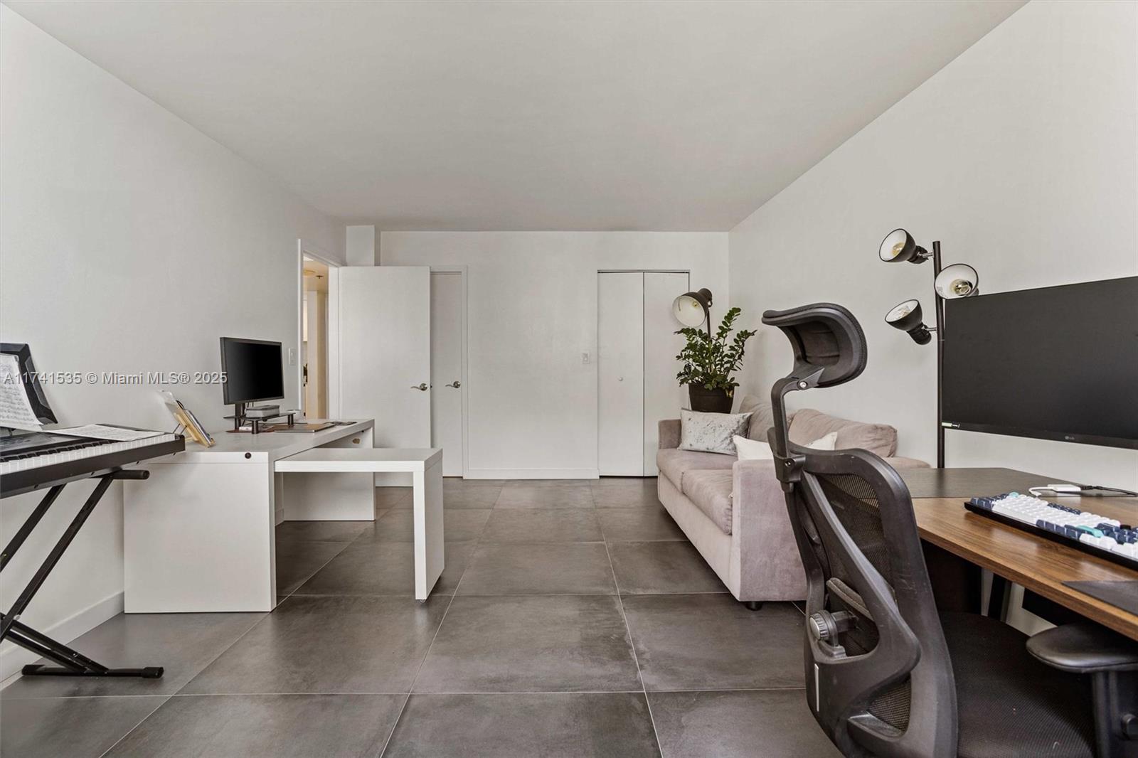 BRICKELL KEY II CONDO - Residential