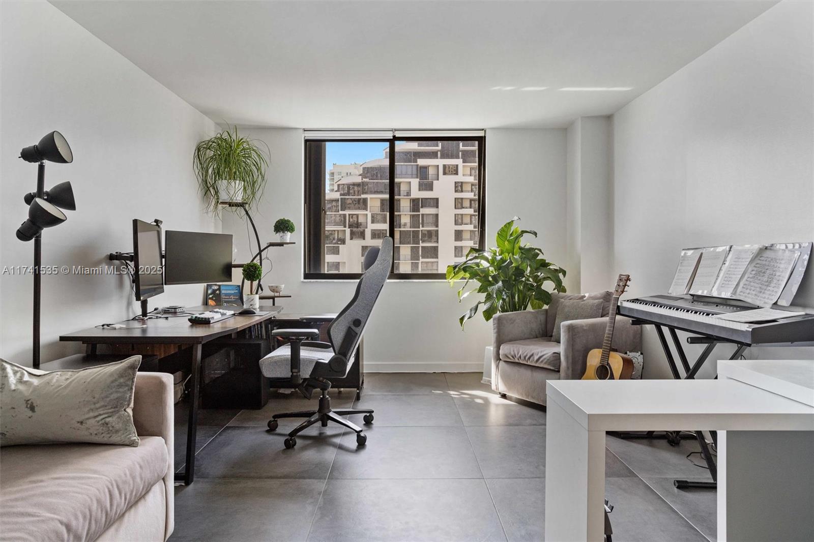 BRICKELL KEY II CONDO - Residential