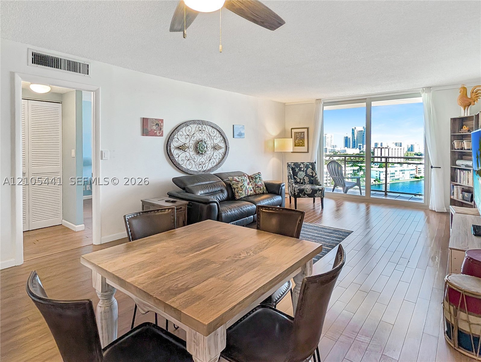 437 Golden Isles Dr 15F